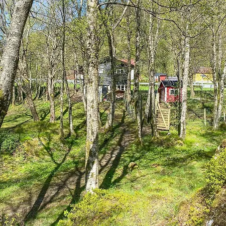 Knausen Feriehus *